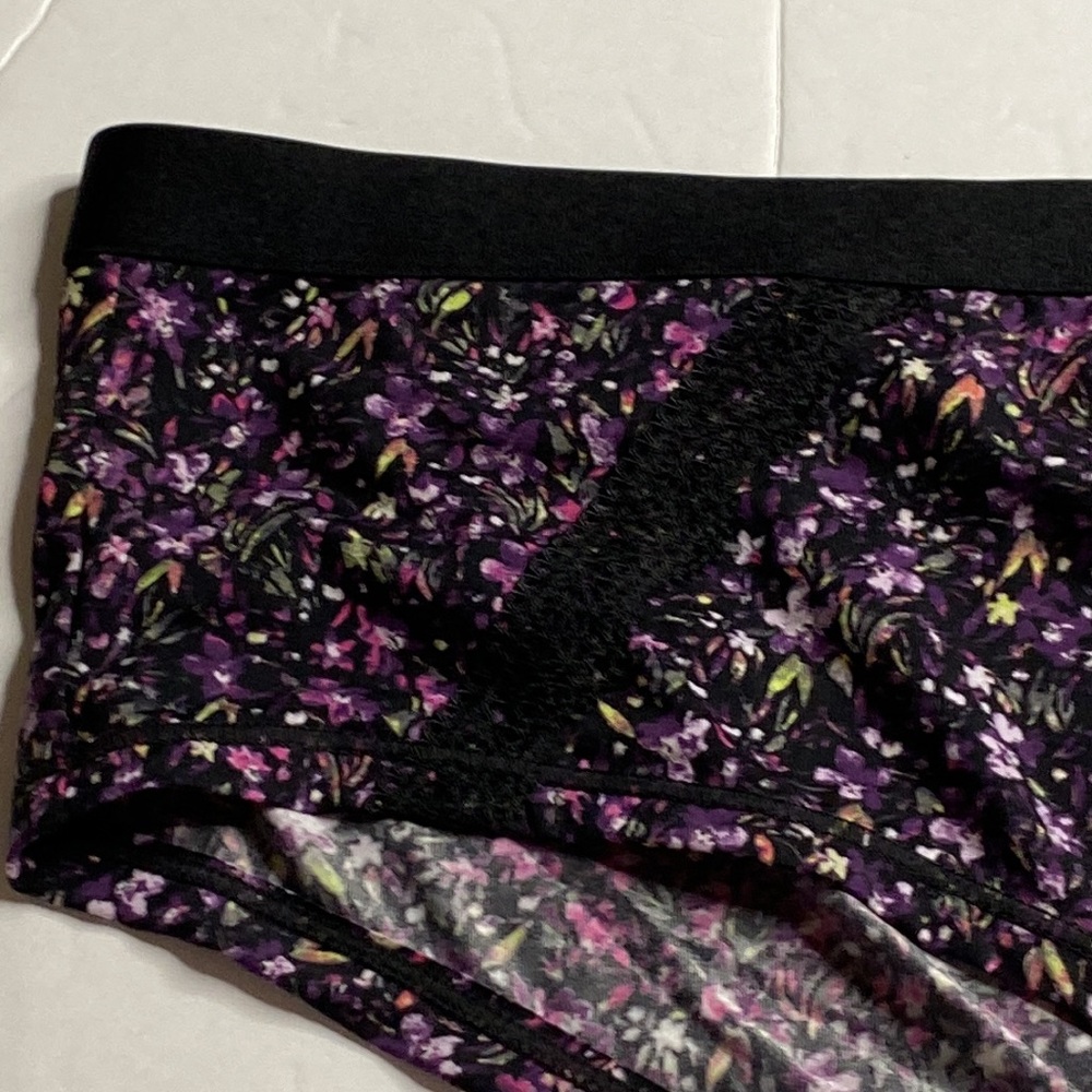 26/28 purple black floral extra soft cheeky panty NWT Lane Bryant plus size 4x - Picture 2 of 6